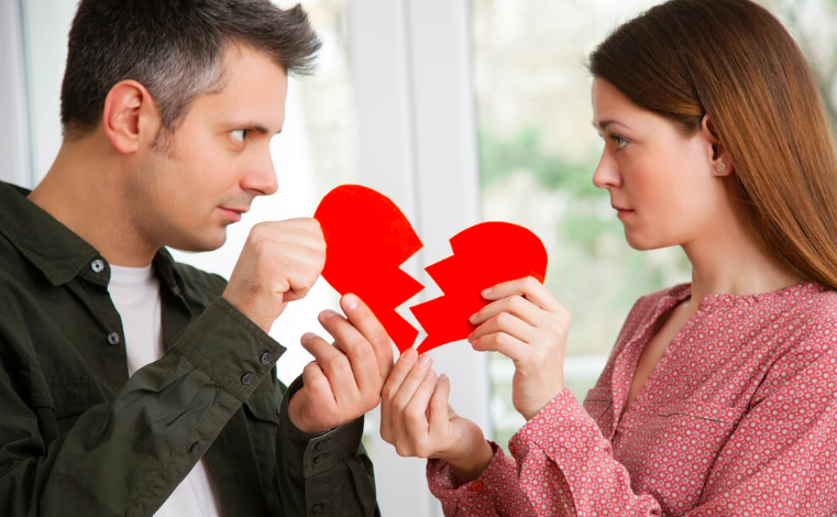 阜阳离婚如何申请财产保全冻结对方账户